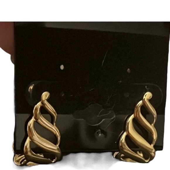 Vintage Jewelry - Vintage gold woven half hoops